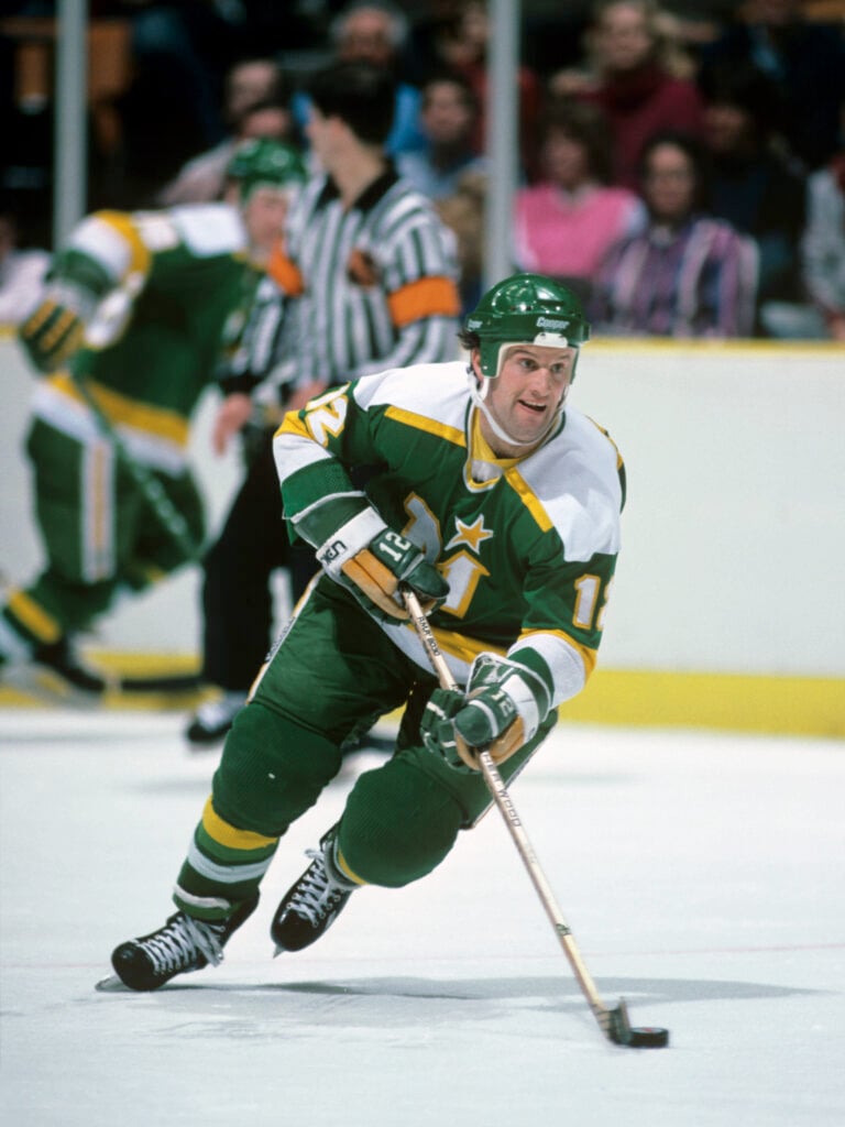 Minnesota North Stars v New Jersey Devils